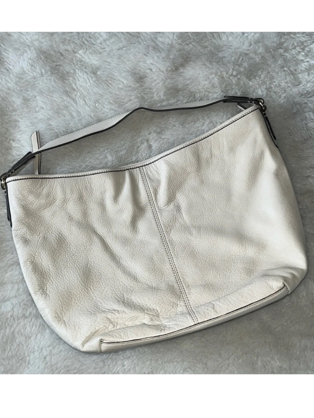 Lands End Regatta hobo bag in ivory pebbled leather with gold hardware NWOT